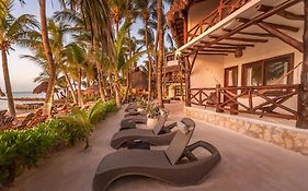 Beachfront Hotel La Palapa - Adults Only